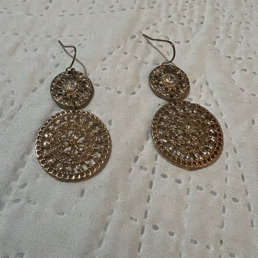 Gold earrings